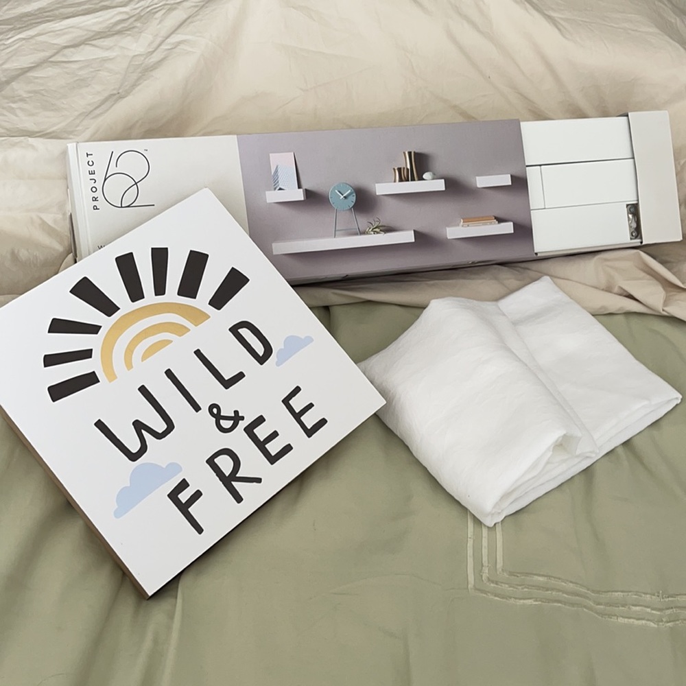 Wild & Free Moving Up Set- Shelves/Curtain/Plaque
